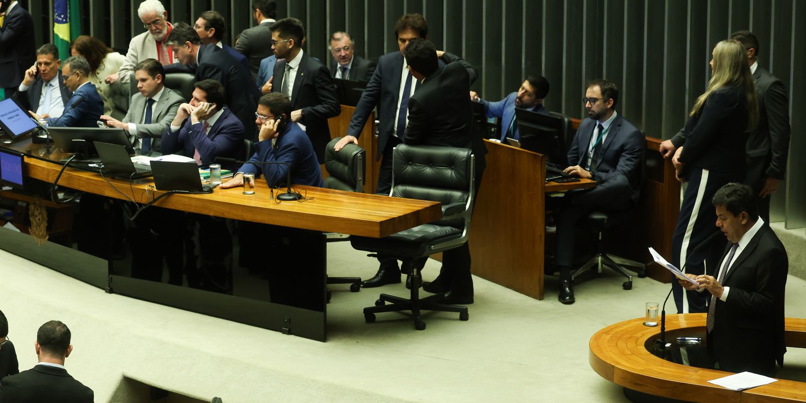 camara-aprova-em-segundo-turno-pec-da-seguranca-publica