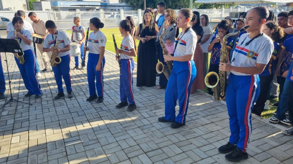 governo-de-roraima-entrega-mais-de-3-mil-itens-para-fortalecer-bandas-e-fanfarras-escolares