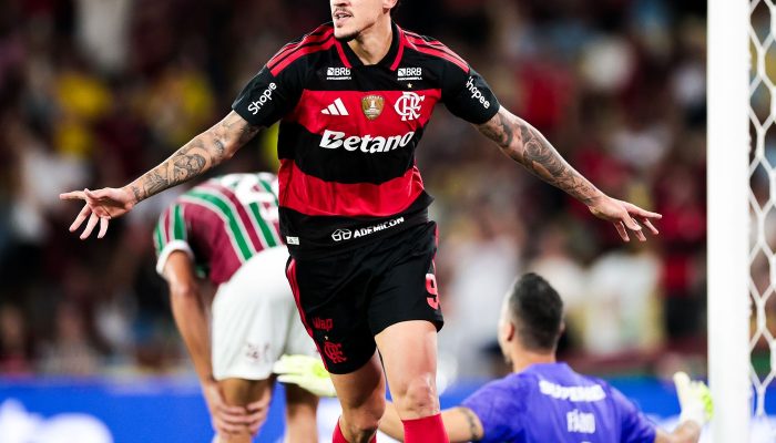 com-dois-gols-de-pedro,-flamengo-vence-fluminense-pelo-brasileirao