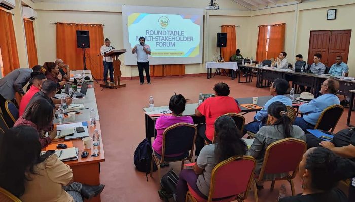 governo-de-roraima-amplia-cooperacao-agricola-com-a-guiana-em-encontro-no-rupununi